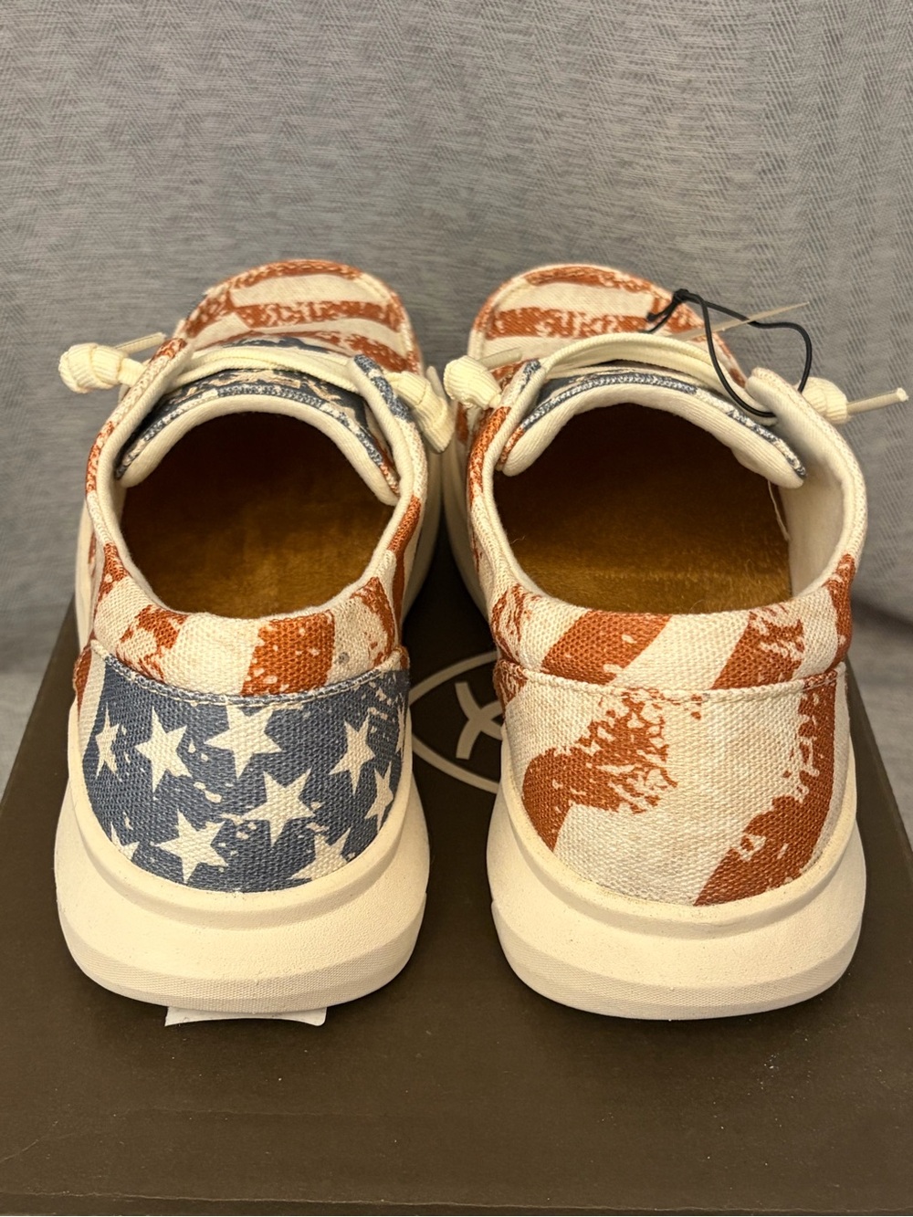 Ariat Women's Hilo Slip-On Sneakers in Red, Blue, Cream - Picture 3 of 6